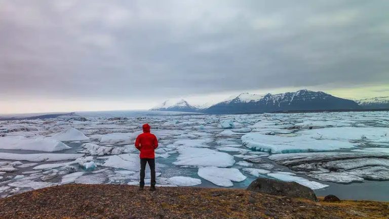 20 Photos That Prove Iceland Is The Land Of Ice And Fire