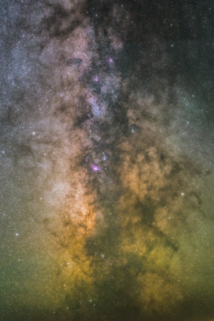 Die Schönheit der Galaxie – wählen Sie ein iPhone Hintergrundbild aus, das Sie zum Lächeln und Genießen bringt